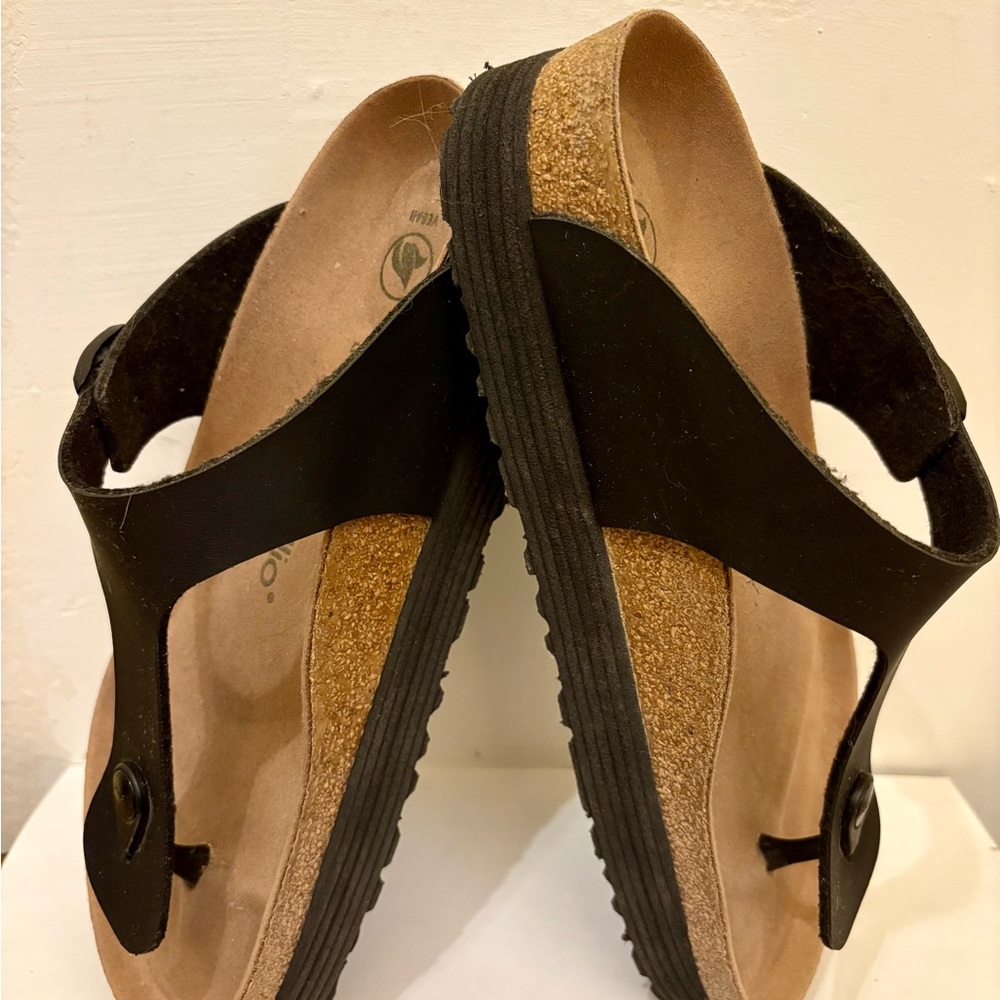 Papillon by Birkenstock Gizeh Platform